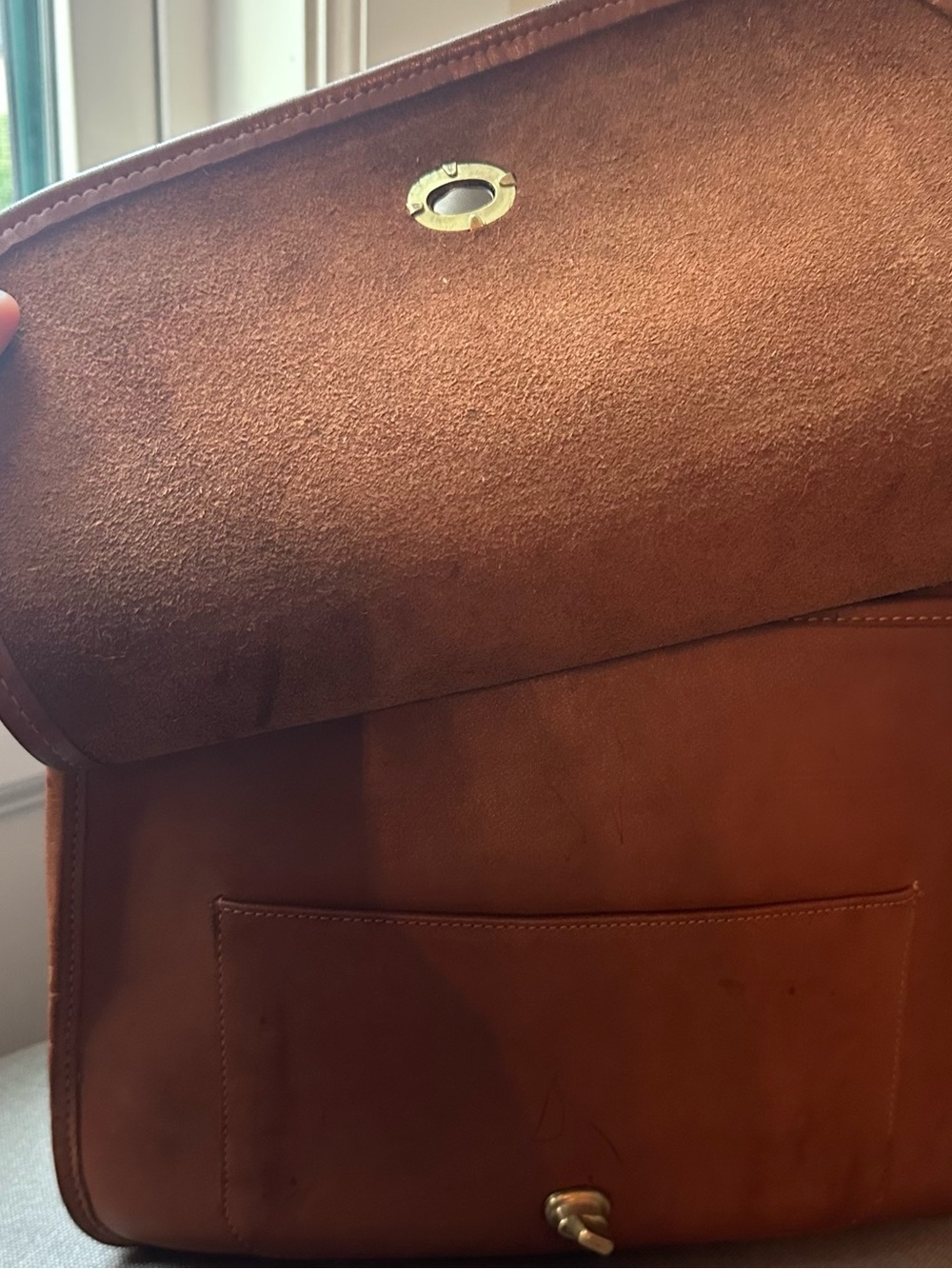 Vintage coach stewardess bag. British tan. Hand painted. - Picture 12 of 13